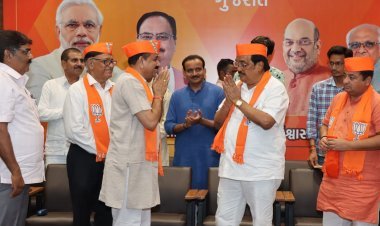 Gujarat भाजपा की शक्ति बढ़ी,डॉकटरो के बाद प्रोफेसरों ने पहना भगवा खेस