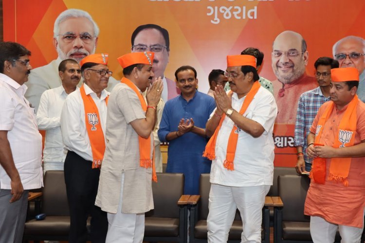 Gujarat भाजपा की शक्ति बढ़ी,डॉकटरो के बाद प्रोफेसरों ने पहना भगवा खेस