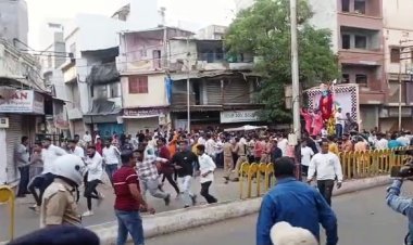 #RamNavami:बड़ौदा में एक बार फिर भगवान राम की शोभा यात्रा पर पथराव, राज्य के गृह मंत्री समेत डीजीपी की पूरी घटना पर नजर